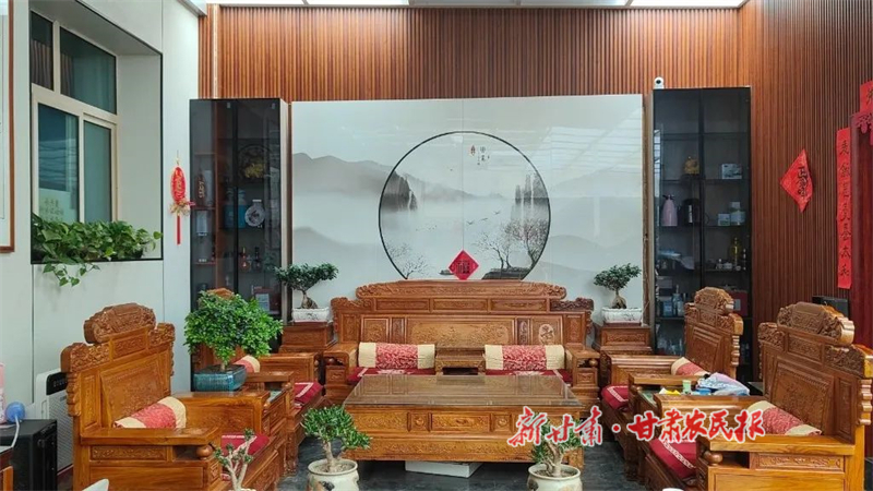 臨洮縣：繪就宜居農(nóng)房新畫卷 擘畫和美鄉(xiāng)村新藍圖