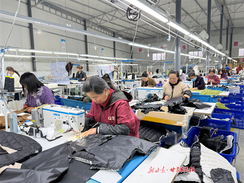 甘谷縣：作風(fēng)建設(shè)踐初心 幫扶車間促增收